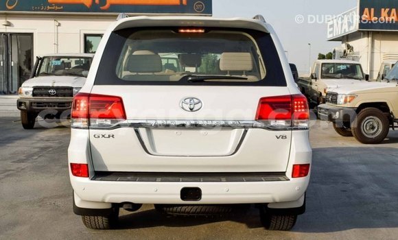 Buy Import Toyota Land Cruiser White Car in Import - Dubai in Malawi Buy Import Toyota Land Cruiser White Car in Import - Dubai in Malawi