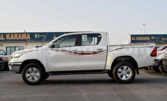 Nunua Imported Toyota Hilux White Gari ndani ya Import - Dubai nchini Malawi Nunua Imported Toyota Hilux White Gari ndani ya Import - Dubai nchini Malawi