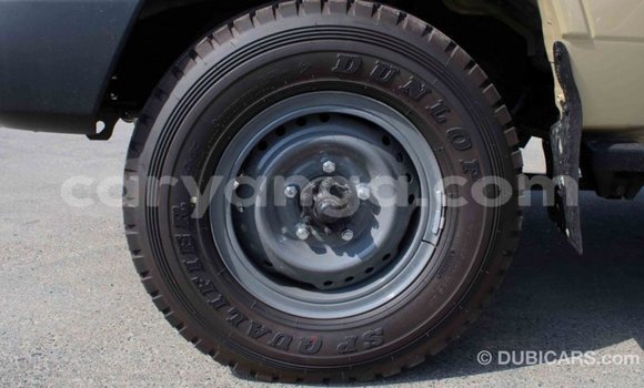 Buy Import Toyota Land Cruiser Beige Car in Import - Dubai in Malawi Buy Import Toyota Land Cruiser Beige Car in Import - Dubai in Malawi