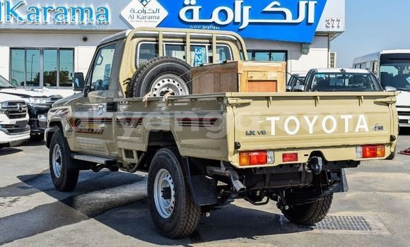 Buy Import Toyota Land Cruiser Beige Car in Import - Dubai in Malawi Buy Import Toyota Land Cruiser Beige Car in Import - Dubai in Malawi