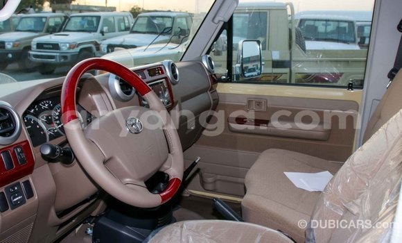 Buy Import Toyota Land Cruiser Beige Car in Import - Dubai in Malawi Buy Import Toyota Land Cruiser Beige Car in Import - Dubai in Malawi