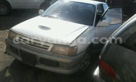 Nunua Ilio tumika Toyota Starlet White Gari ndani ya Limbe nchini Malawi Nunua Ilio tumika Toyota Starlet White Gari ndani ya Limbe nchini Malawi