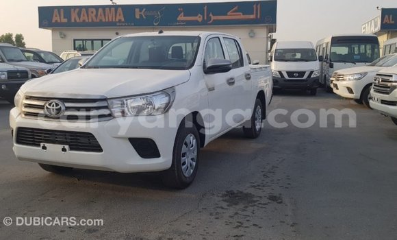 Nunua Imported Toyota Hilux White Gari ndani ya Import - Dubai nchini Malawi Nunua Imported Toyota Hilux White Gari ndani ya Import - Dubai nchini Malawi