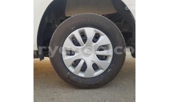 Nunua Imported Toyota Hilux White Gari ndani ya Import - Dubai nchini Malawi Nunua Imported Toyota Hilux White Gari ndani ya Import - Dubai nchini Malawi