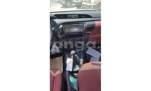 Buy Import Toyota Hilux White Car in Import - Dubai in Malawi Buy Import Toyota Hilux White Car in Import - Dubai in Malawi