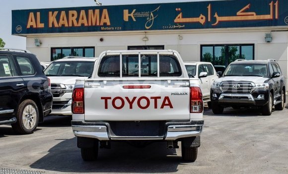 Buy Import Toyota Hilux White Car in Import - Dubai in Malawi Buy Import Toyota Hilux White Car in Import - Dubai in Malawi