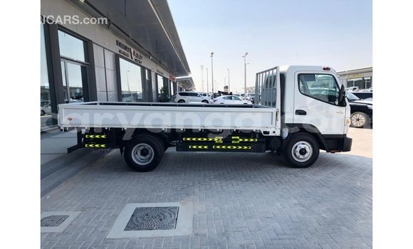 Buy Import Mitsubishi Canter White Car in Import - Dubai in Malawi Buy Import Mitsubishi Canter White Car in Import - Dubai in Malawi