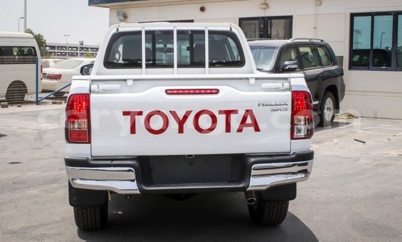Buy Import Toyota Hilux White Car in Import - Dubai in Malawi Buy Import Toyota Hilux White Car in Import - Dubai in Malawi