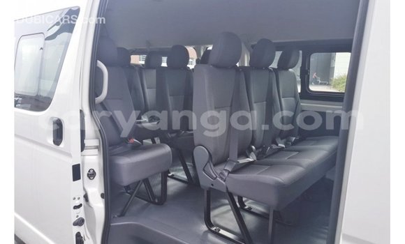 Buy Import Toyota Hiace White Car in Import - Dubai in Malawi Buy Import Toyota Hiace White Car in Import - Dubai in Malawi