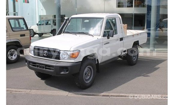 Buy Import Toyota Land Cruiser White Car in Import - Dubai in Malawi Buy Import Toyota Land Cruiser White Car in Import - Dubai in Malawi
