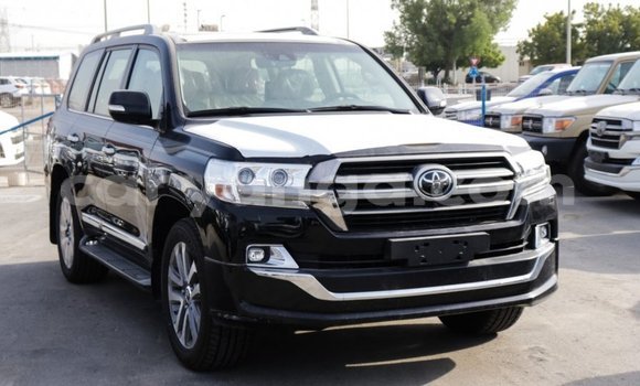 Buy Import Toyota Land Cruiser Black Car in Import - Dubai in Malawi Buy Import Toyota Land Cruiser Black Car in Import - Dubai in Malawi