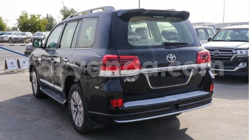 Big with watermark toyota land cruiser malawi import dubai 7447