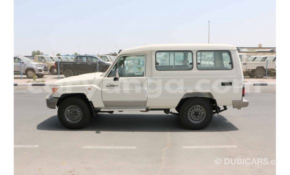 Buy Import Toyota Land Cruiser White Car in Import - Dubai in Malawi Buy Import Toyota Land Cruiser White Car in Import - Dubai in Malawi