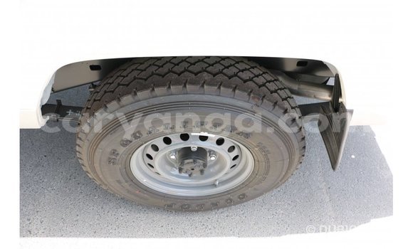 Buy Import Toyota Land Cruiser White Car in Import - Dubai in Malawi Buy Import Toyota Land Cruiser White Car in Import - Dubai in Malawi