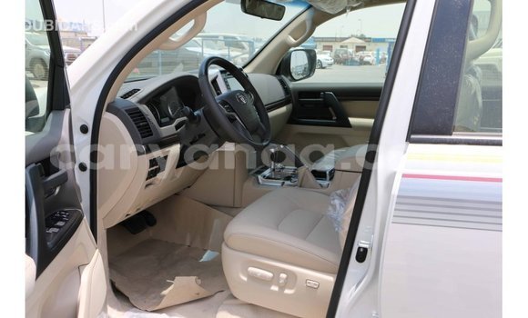 Buy Import Toyota Land Cruiser White Car in Import - Dubai in Malawi Buy Import Toyota Land Cruiser White Car in Import - Dubai in Malawi