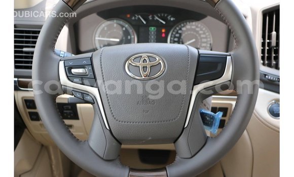 Buy Import Toyota Land Cruiser White Car in Import - Dubai in Malawi Buy Import Toyota Land Cruiser White Car in Import - Dubai in Malawi