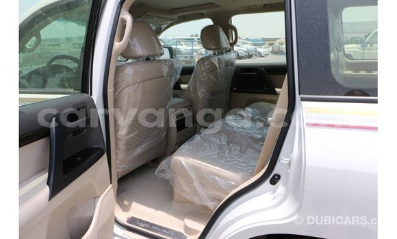Buy Import Toyota Land Cruiser White Car in Import - Dubai in Malawi Buy Import Toyota Land Cruiser White Car in Import - Dubai in Malawi