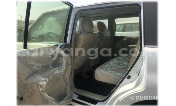Buy Import Nissan Patrol White Car in Import - Dubai in Malawi Buy Import Nissan Patrol White Car in Import - Dubai in Malawi