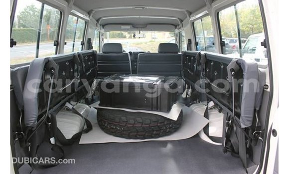 Buy Import Toyota Land Cruiser White Car in Import - Dubai in Malawi Buy Import Toyota Land Cruiser White Car in Import - Dubai in Malawi