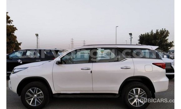 Buy Import Toyota Fortuner White Car in Import - Dubai in Malawi Buy Import Toyota Fortuner White Car in Import - Dubai in Malawi