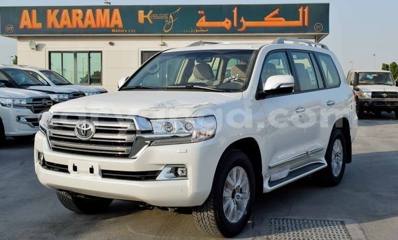 Buy Import Toyota Land Cruiser White Car in Import - Dubai in Malawi Buy Import Toyota Land Cruiser White Car in Import - Dubai in Malawi