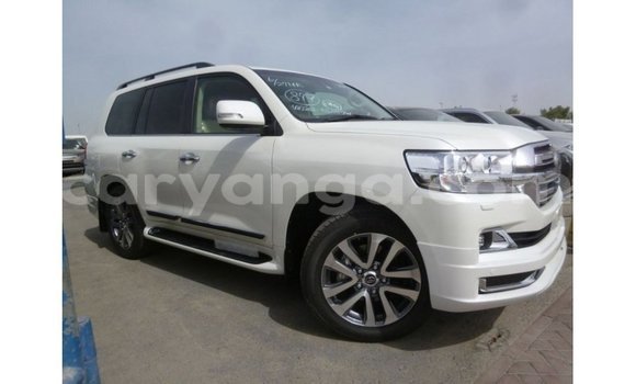 Buy Import Toyota Land Cruiser White Car in Import - Dubai in Malawi Buy Import Toyota Land Cruiser White Car in Import - Dubai in Malawi