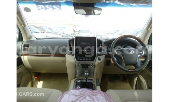 Buy Import Toyota Land Cruiser White Car in Import - Dubai in Malawi Buy Import Toyota Land Cruiser White Car in Import - Dubai in Malawi