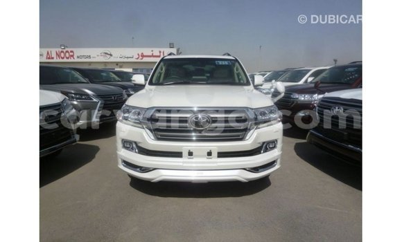 Buy Import Toyota Land Cruiser White Car in Import - Dubai in Malawi Buy Import Toyota Land Cruiser White Car in Import - Dubai in Malawi