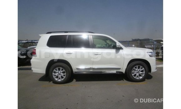 Buy Import Toyota Land Cruiser White Car in Import - Dubai in Malawi Buy Import Toyota Land Cruiser White Car in Import - Dubai in Malawi