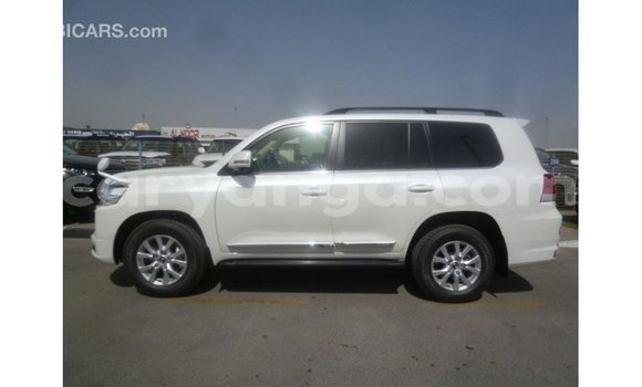 Buy Import Toyota Land Cruiser White Car in Import - Dubai in Malawi Buy Import Toyota Land Cruiser White Car in Import - Dubai in Malawi