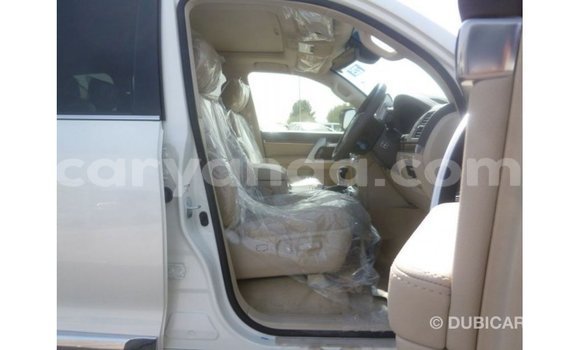 Buy Import Toyota Land Cruiser White Car in Import - Dubai in Malawi Buy Import Toyota Land Cruiser White Car in Import - Dubai in Malawi