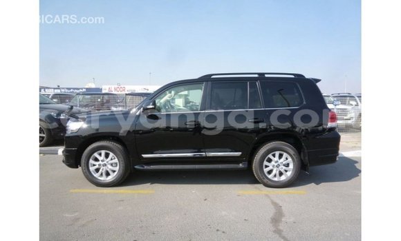 Acheter Import Voiture Toyota Land Cruiser Noir à Import - Dubai, Malawi Acheter Import Voiture Toyota Land Cruiser Noir à Import - Dubai, Malawi