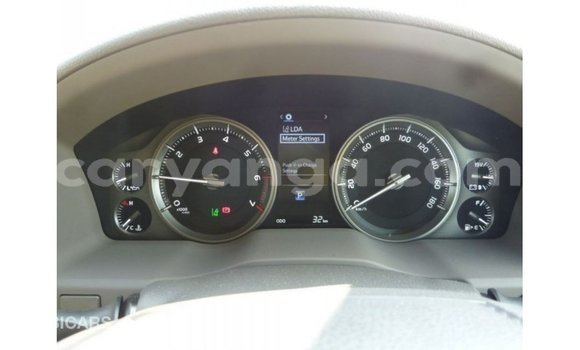 Acheter Import Voiture Toyota Land Cruiser Noir à Import - Dubai, Malawi Acheter Import Voiture Toyota Land Cruiser Noir à Import - Dubai, Malawi