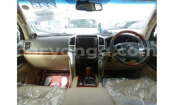 Buy Import Toyota Land Cruiser White Car in Import - Dubai in Malawi Buy Import Toyota Land Cruiser White Car in Import - Dubai in Malawi