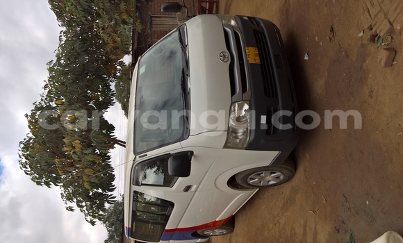 Buy Used Toyota Hiace White Car in Lilongwe in Malawi Buy Used Toyota Hiace White Car in Lilongwe in Malawi