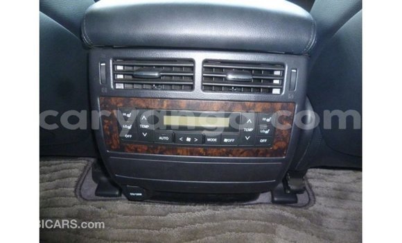 Acheter Import Voiture Toyota Land Cruiser Blanc à Import - Dubai, Malawi Acheter Import Voiture Toyota Land Cruiser Blanc à Import - Dubai, Malawi