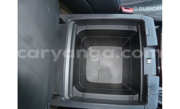 Acheter Import Voiture Toyota Land Cruiser Blanc à Import - Dubai, Malawi Acheter Import Voiture Toyota Land Cruiser Blanc à Import - Dubai, Malawi