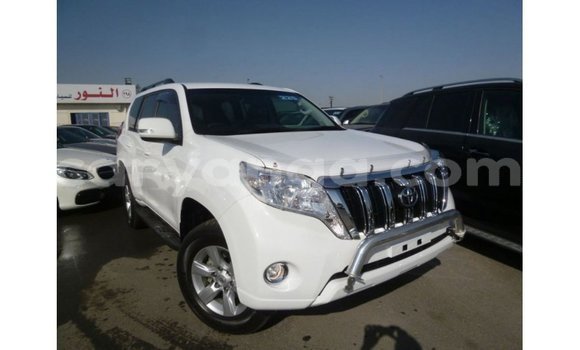 Acheter Import Voiture Toyota Prado Blanc à Import - Dubai, Malawi Acheter Import Voiture Toyota Prado Blanc à Import - Dubai, Malawi