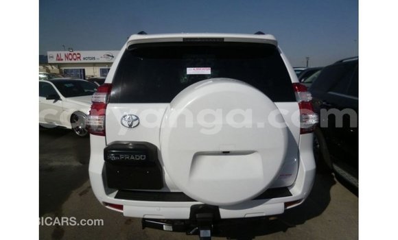 Acheter Import Voiture Toyota Prado Blanc à Import - Dubai, Malawi Acheter Import Voiture Toyota Prado Blanc à Import - Dubai, Malawi