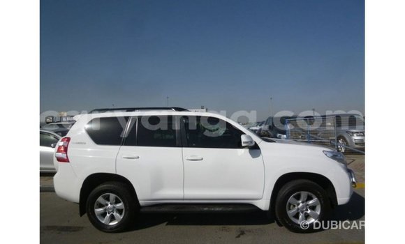 Acheter Import Voiture Toyota Prado Blanc à Import - Dubai, Malawi Acheter Import Voiture Toyota Prado Blanc à Import - Dubai, Malawi