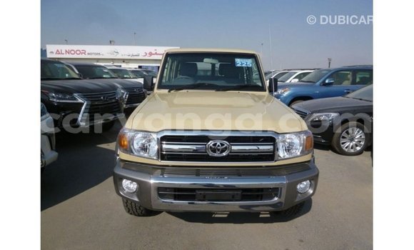 Acheter Import Voiture Toyota Land Cruiser Beige à Import - Dubai, Malawi Acheter Import Voiture Toyota Land Cruiser Beige à Import - Dubai, Malawi