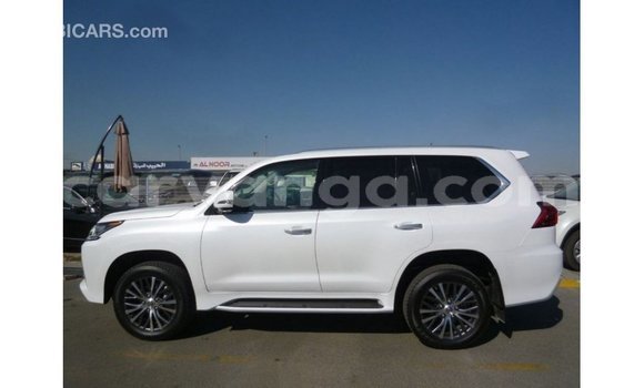Acheter Import Voiture Lexus LX Blanc à Import - Dubai, Malawi Acheter Import Voiture Lexus LX Blanc à Import - Dubai, Malawi