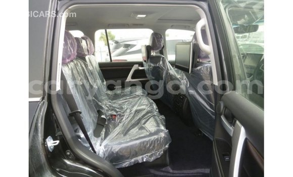 Acheter Import Voiture Toyota Land Cruiser Noir à Import - Dubai, Malawi Acheter Import Voiture Toyota Land Cruiser Noir à Import - Dubai, Malawi