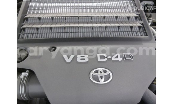 Acheter Import Voiture Toyota Land Cruiser Noir à Import - Dubai, Malawi Acheter Import Voiture Toyota Land Cruiser Noir à Import - Dubai, Malawi