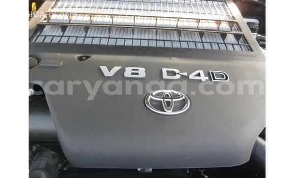 Acheter Import Voiture Toyota Land Cruiser Noir à Import - Dubai, Malawi Acheter Import Voiture Toyota Land Cruiser Noir à Import - Dubai, Malawi