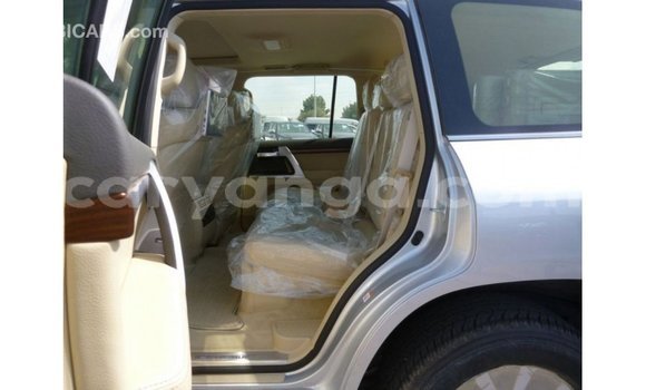 Acheter Import Voiture Toyota Land Cruiser Autre à Import - Dubai, Malawi Acheter Import Voiture Toyota Land Cruiser Autre à Import - Dubai, Malawi