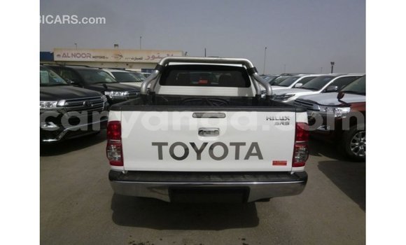 Buy Import Toyota Hilux White Car in Import - Dubai in Malawi Buy Import Toyota Hilux White Car in Import - Dubai in Malawi