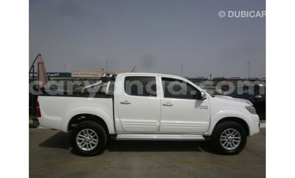 Buy Import Toyota Hilux White Car in Import - Dubai in Malawi Buy Import Toyota Hilux White Car in Import - Dubai in Malawi