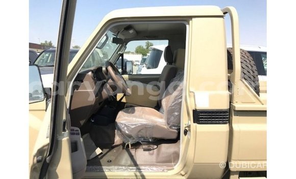 Buy Import Toyota Land Cruiser Beige Car in Import - Dubai in Malawi Buy Import Toyota Land Cruiser Beige Car in Import - Dubai in Malawi