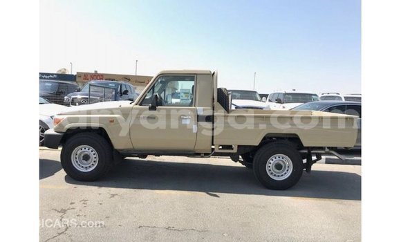 Buy Import Toyota Land Cruiser Beige Car in Import - Dubai in Malawi Buy Import Toyota Land Cruiser Beige Car in Import - Dubai in Malawi